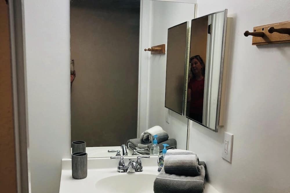 Photo of Bathroom in Florida Ridge