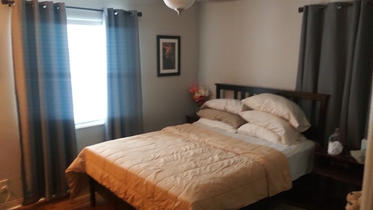 Photo of Bedroom in United Central