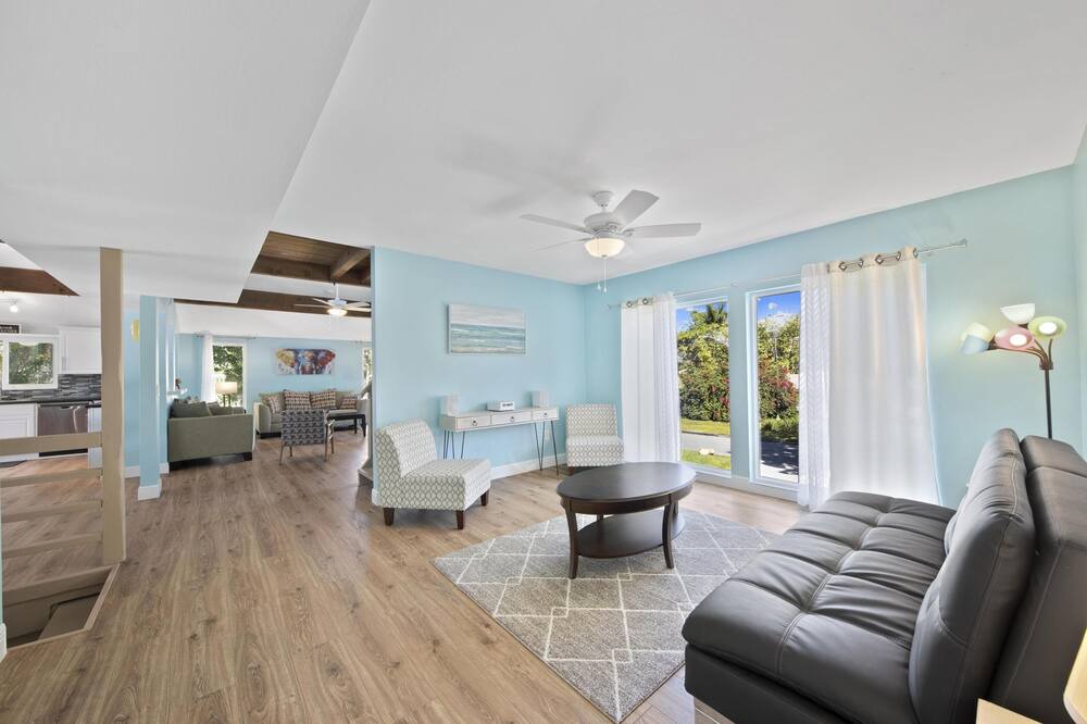 Photo of Livingroom in Bay Isle