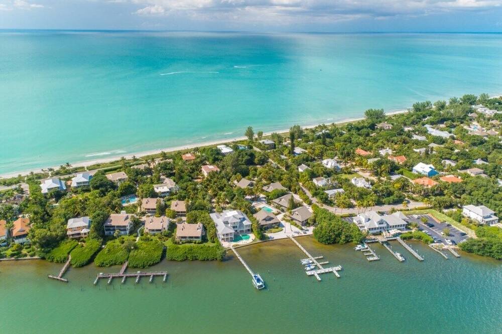 Photo of Others in Captiva