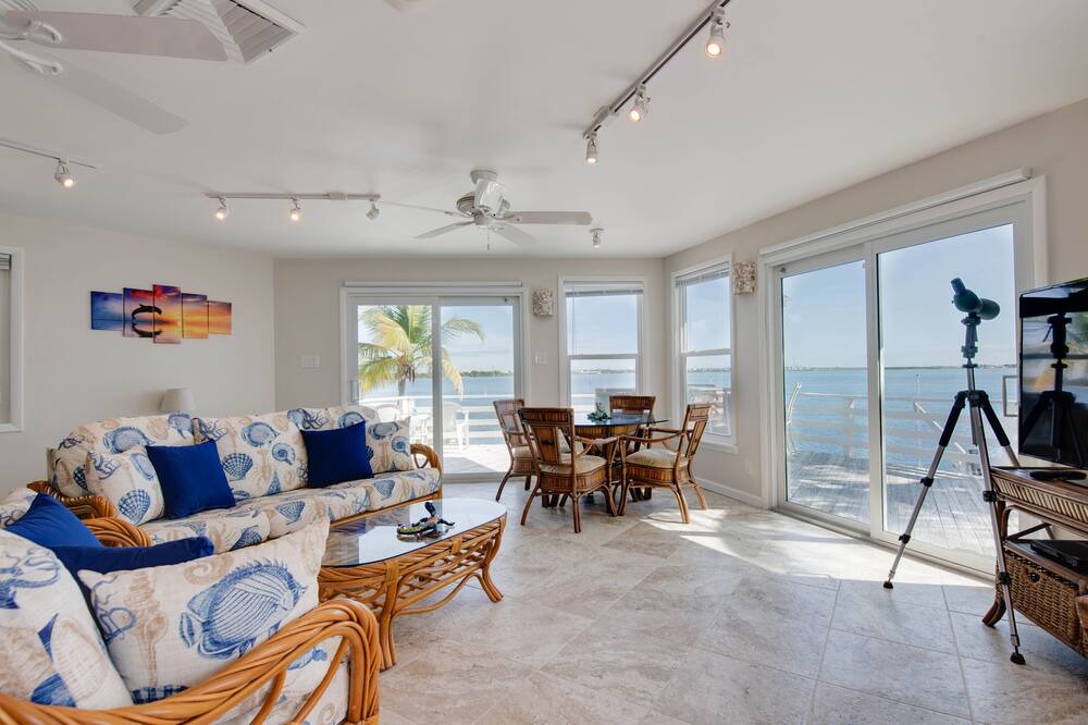 Photo of Livingroom in Little Torch Key