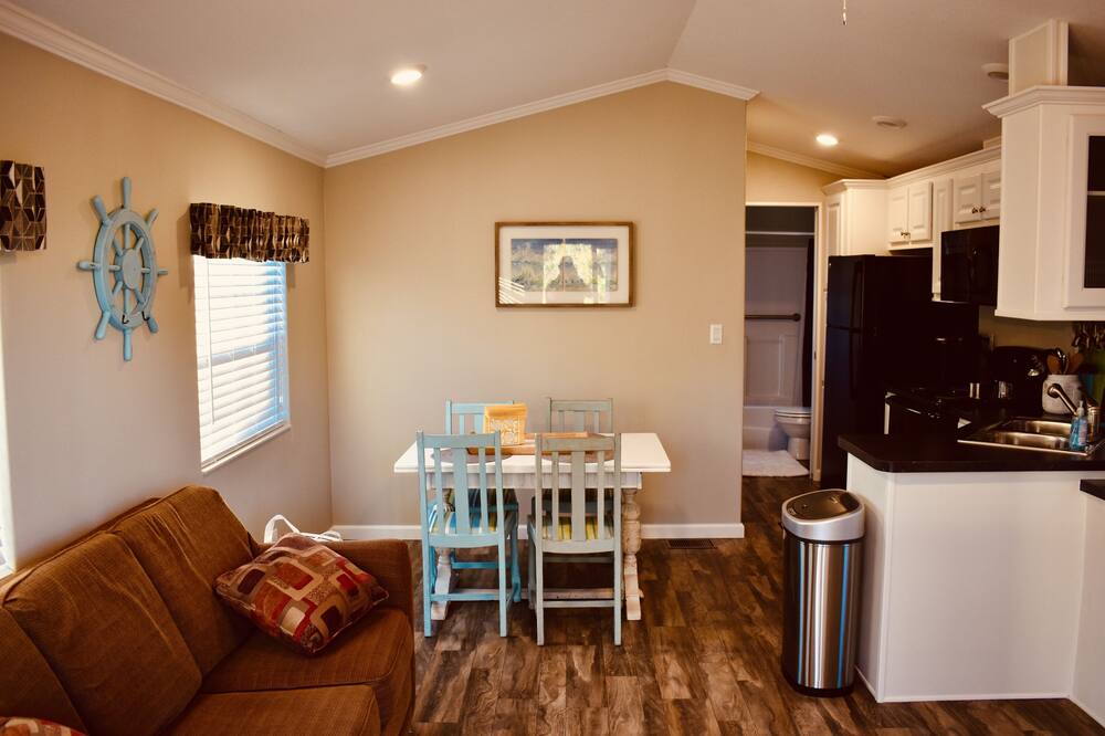 Photo of Livingroom in Southgate