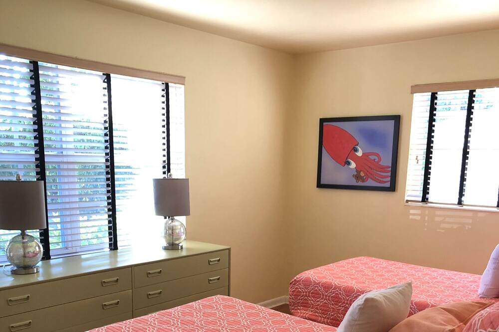 Photo of Bedroom in Coquina Sands