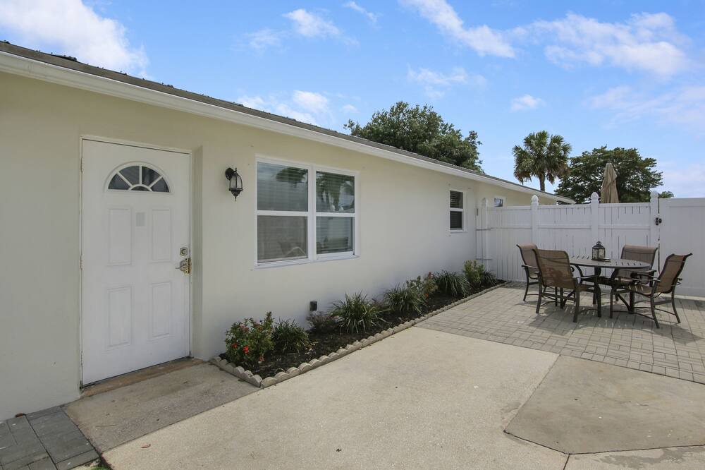 Photo of Patio Balcony in Florida North Atlantic Coast