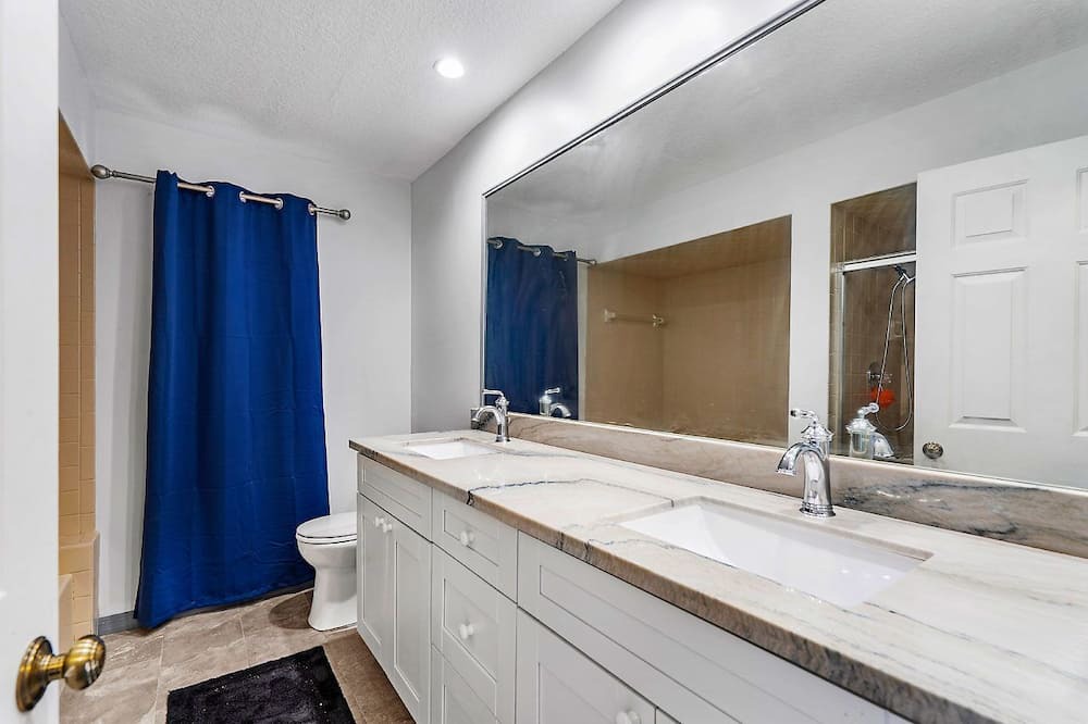 Photo of Bathroom in Florida North Atlantic Coast