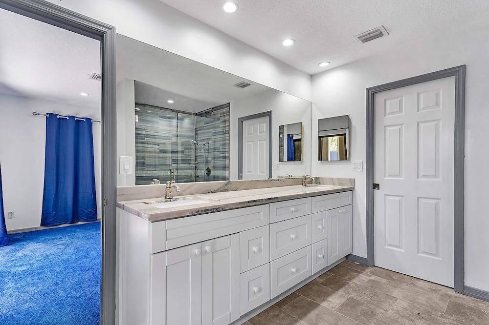 Photo of Bathroom in Florida North Atlantic Coast