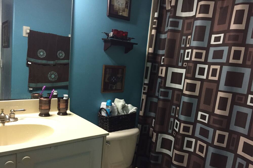 Photo of Bathroom in Tamiami