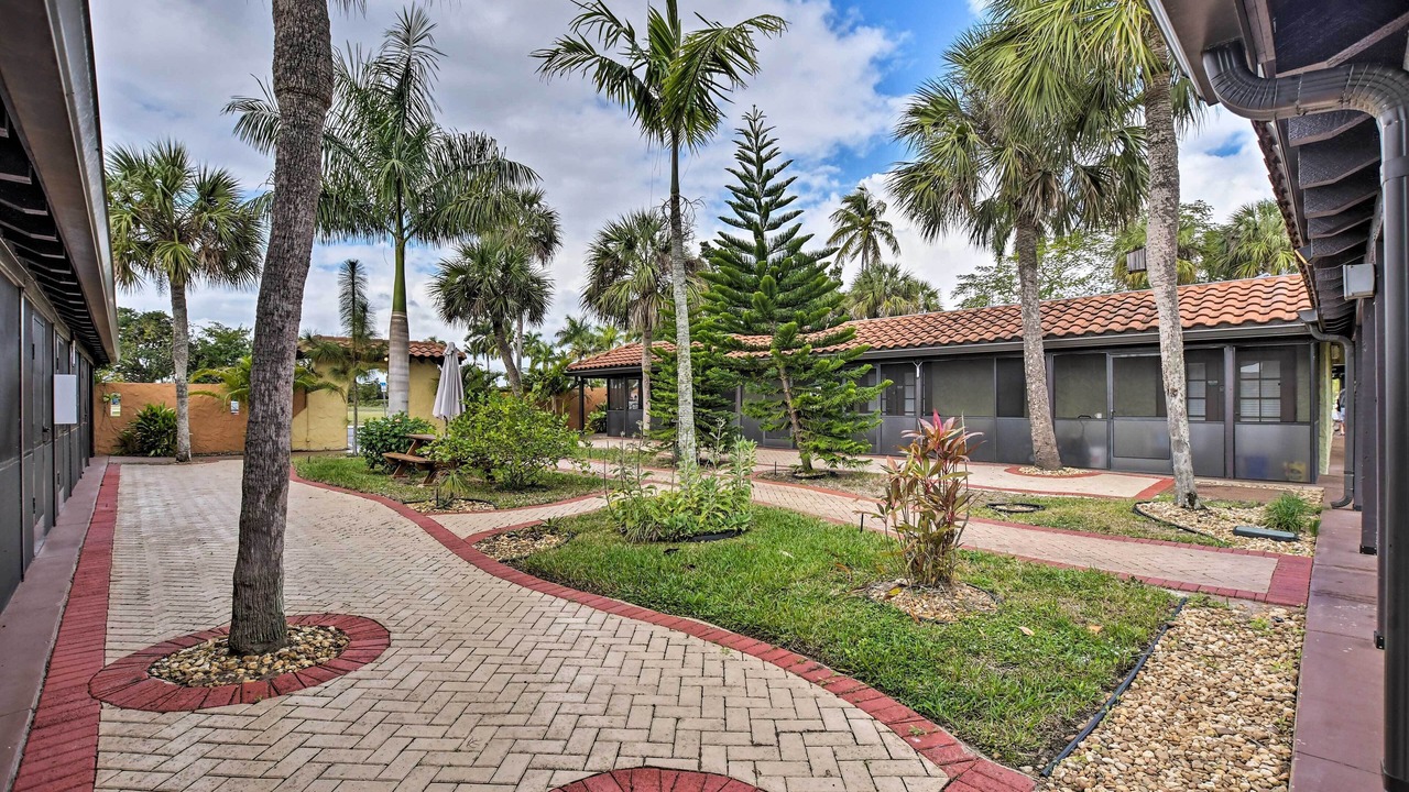 Photo of Outdoor in Naples