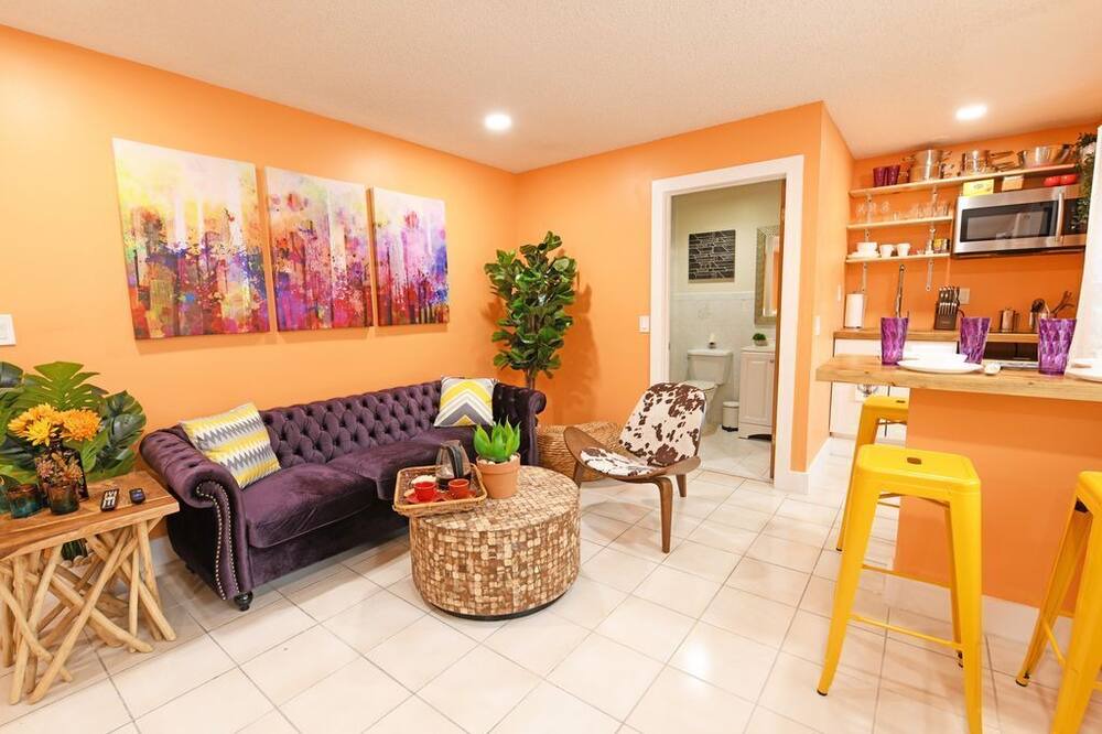 Photo of Livingroom in West Little Havana