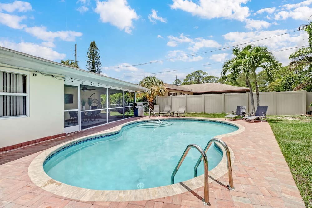 Photo of Outdoor in Palm River Estates