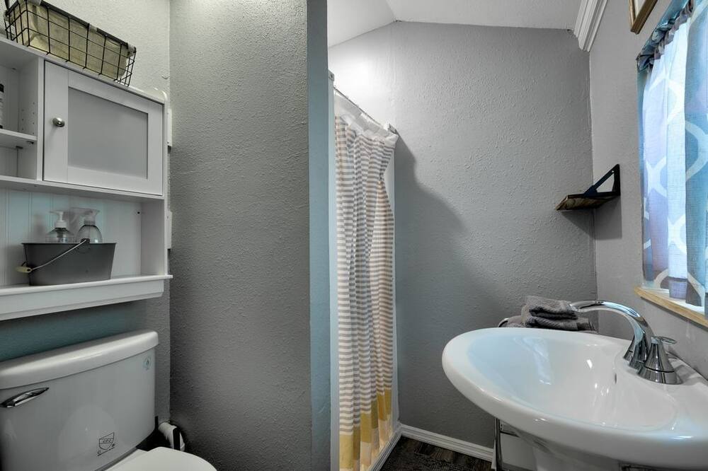 Photo of Bathroom in Palma Sola