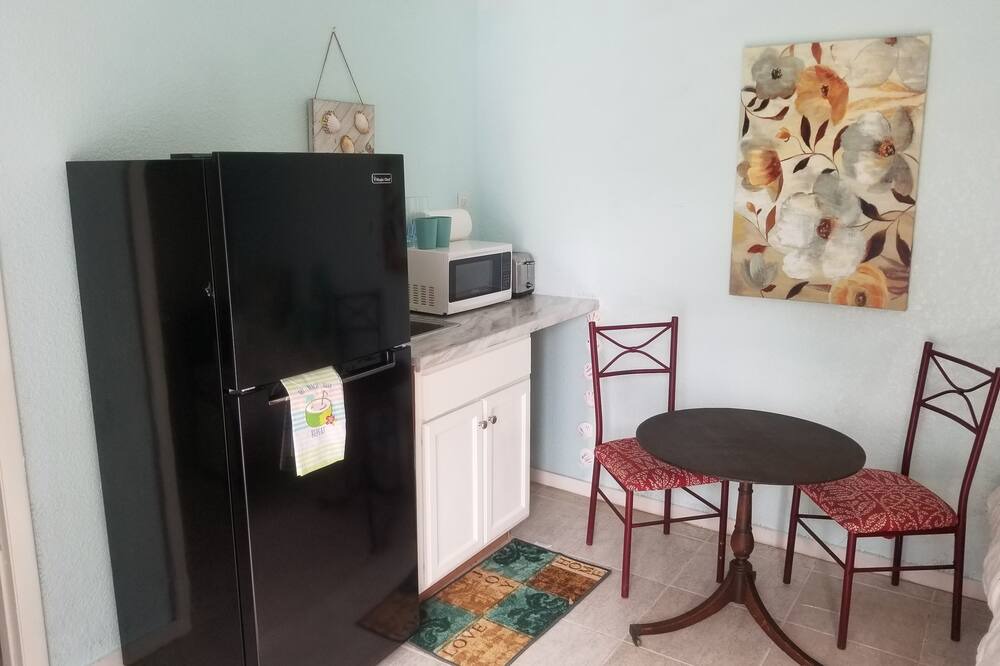 Photo of Kitchen in Lake Magdalene