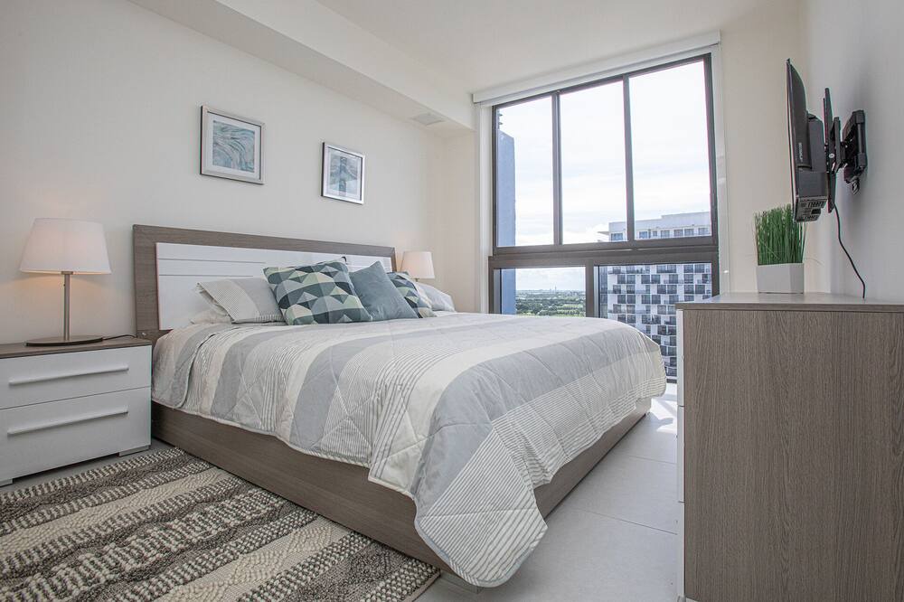 Photo of Bedroom in Doral