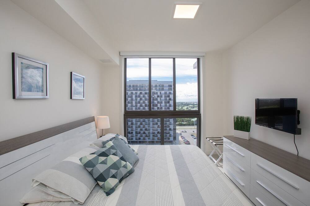 Photo of Bedroom in Doral