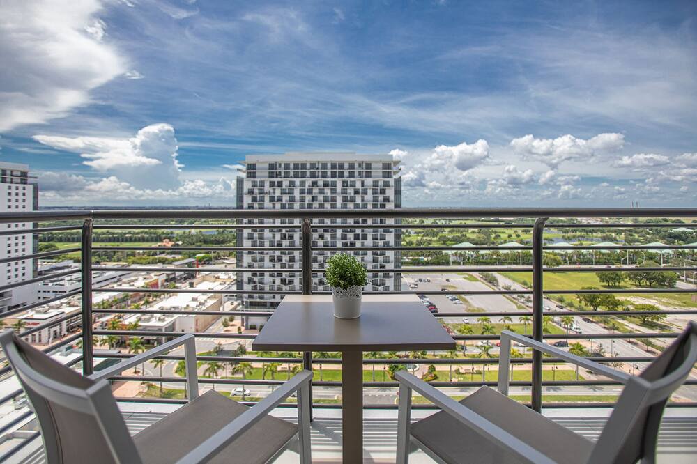 Photo of Patio Balcony in Doral