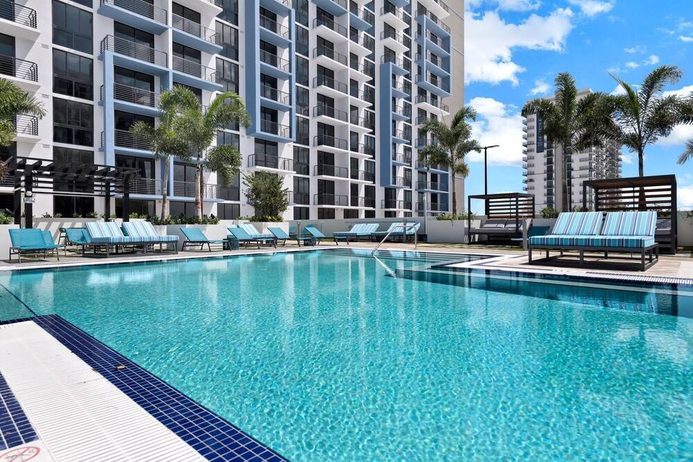 Photo of Outdoor in Doral
