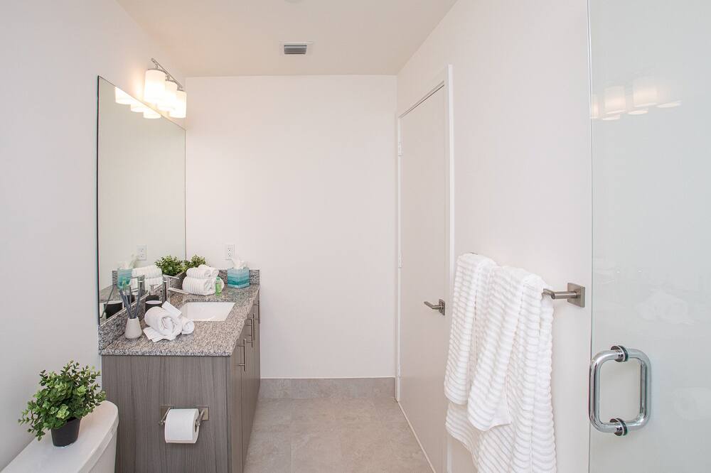 Photo of Bathroom in Doral