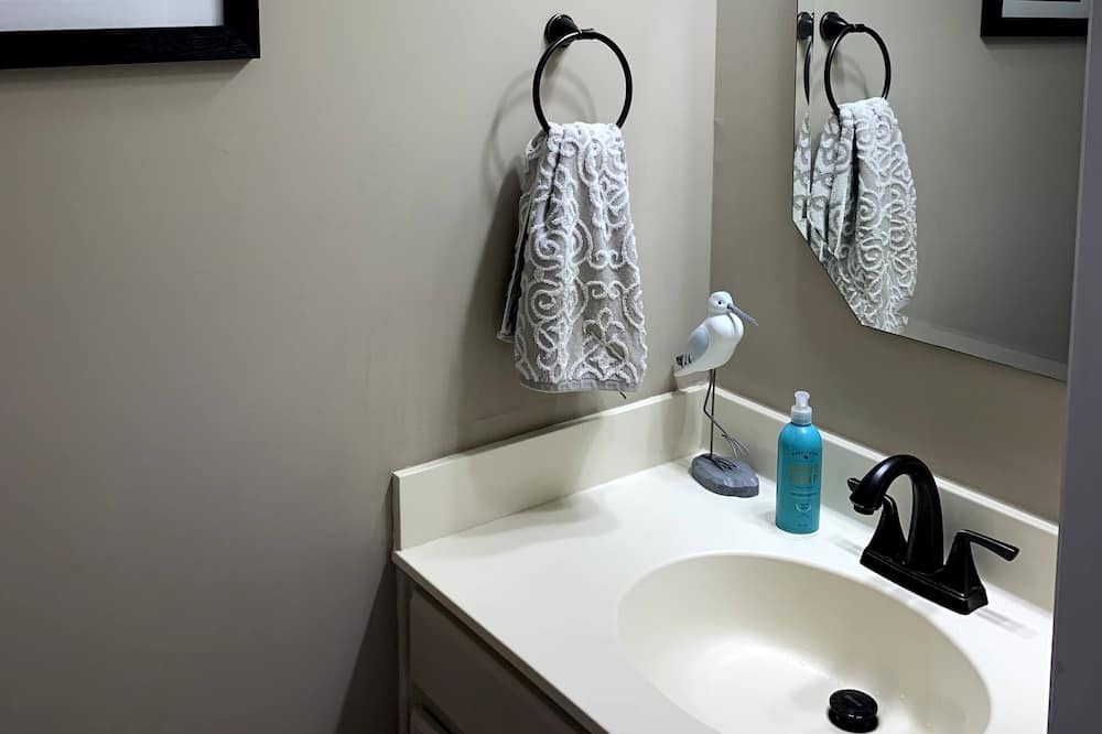 Photo of Bedroom in Oceanmarsh Subdivision