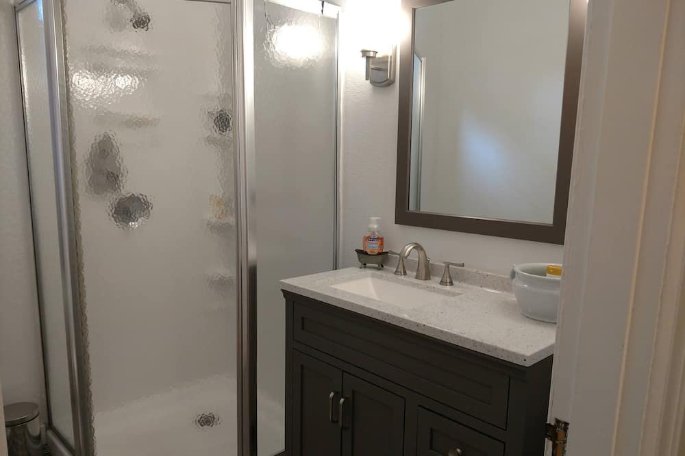 Photo of Bathroom in Gillespie Park