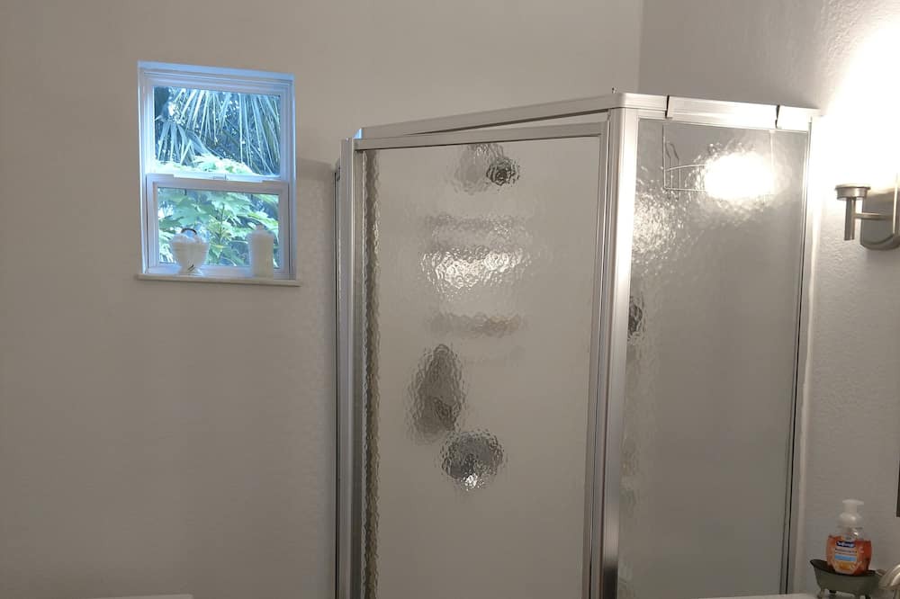 Photo of Bathroom in Gillespie Park