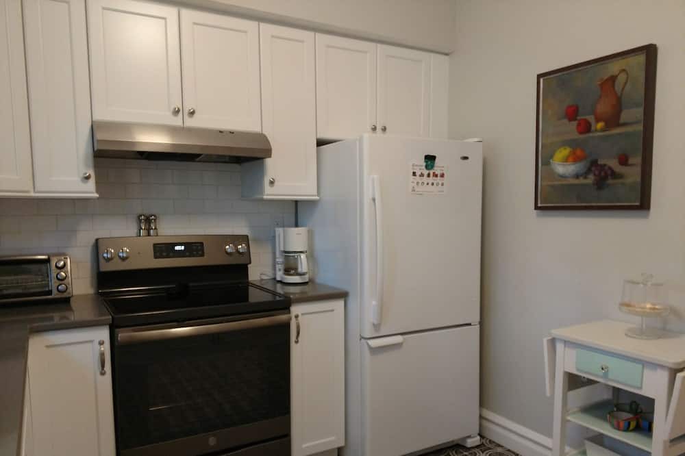 Photo of Kitchen in Gillespie Park