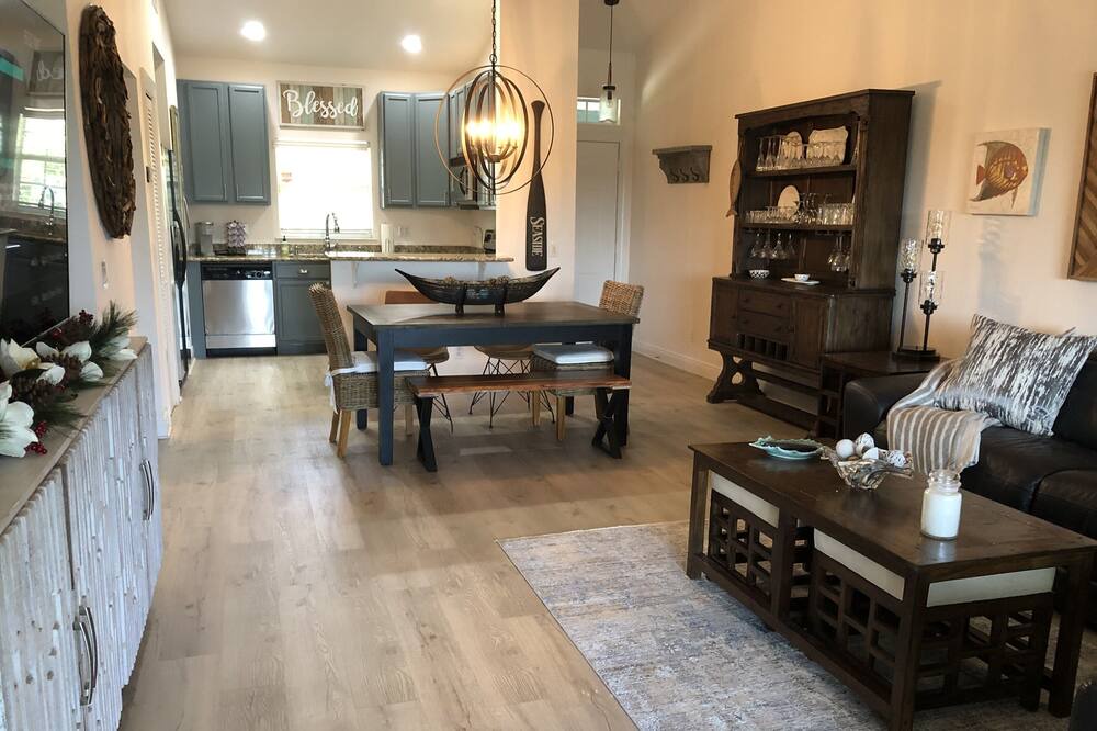 Photo of Livingroom in Gifford