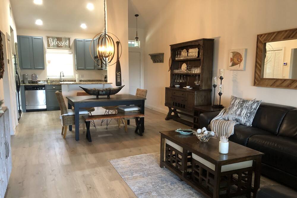 Photo of Livingroom in Gifford