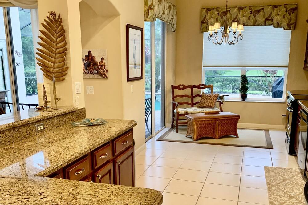 Photo of Livingroom in Port Saint Lucie