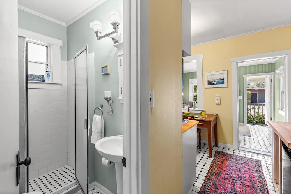 Photo of Bathroom in Seminole Heights