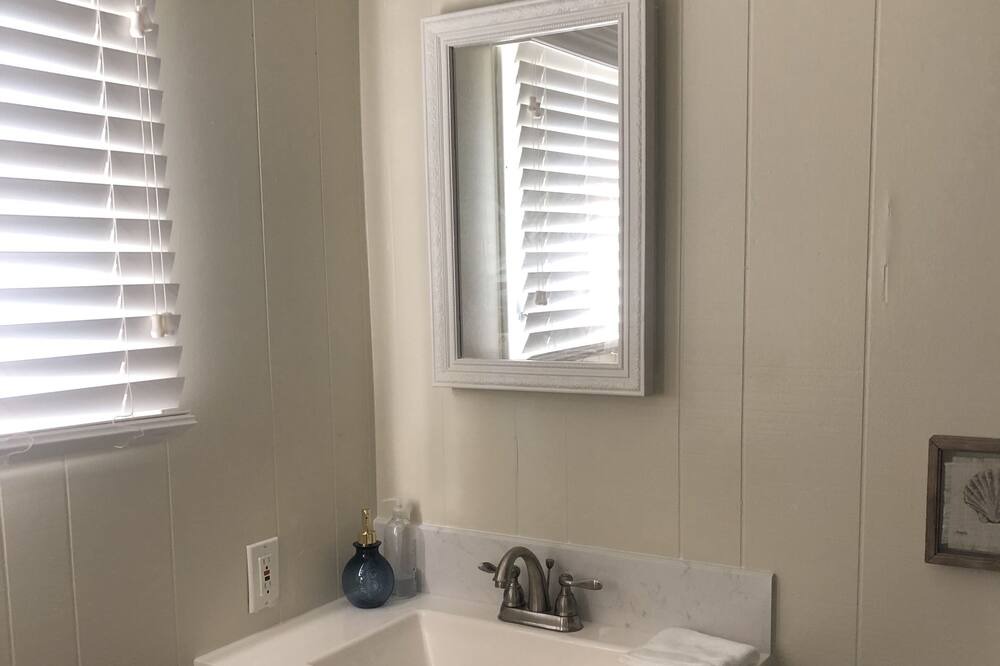 Photo of Bathroom in Everglades City