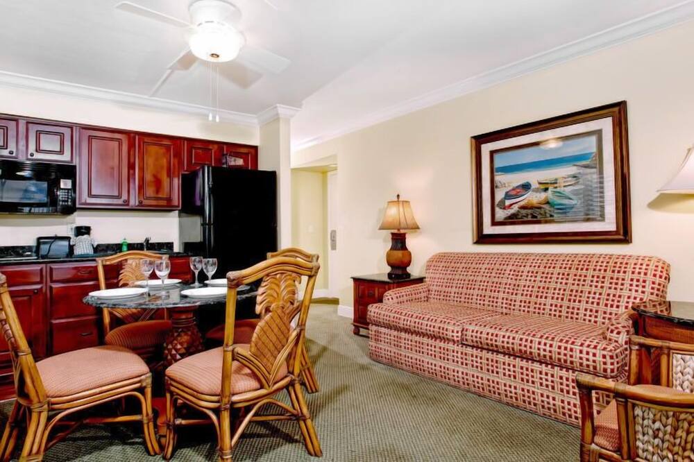 Photo of Bedroom in Mid Island