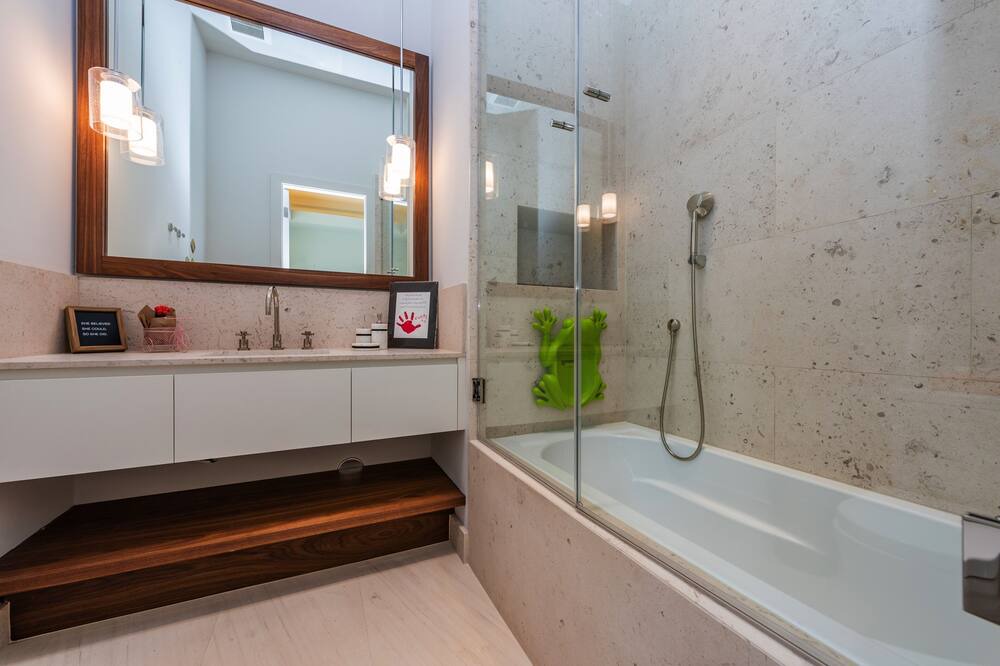 Photo of Bathroom in Northeast Miami