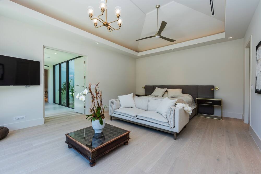 Photo of Livingroom in Northeast Miami
