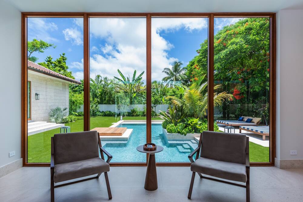 Photo of Livingroom in Northeast Miami