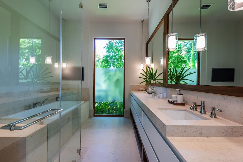 Photo of Bathroom in Northeast Miami