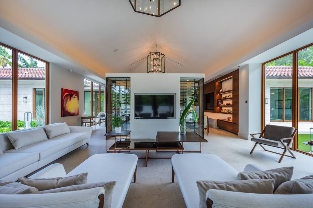 Photo of Livingroom in Northeast Miami