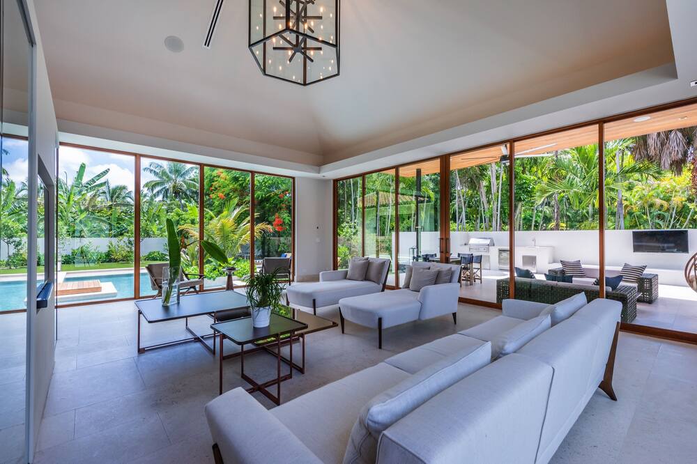 Photo of Livingroom in Northeast Miami