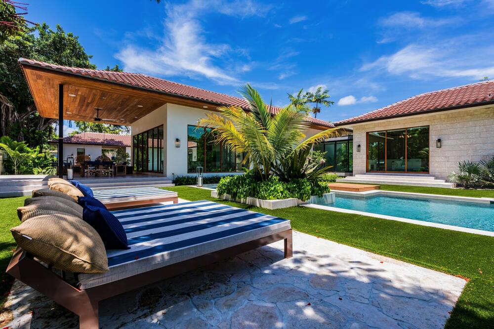Photo of Outdoor in Northeast Miami