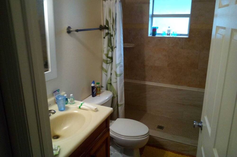 Photo of Bathroom in Loxahatchee Groves