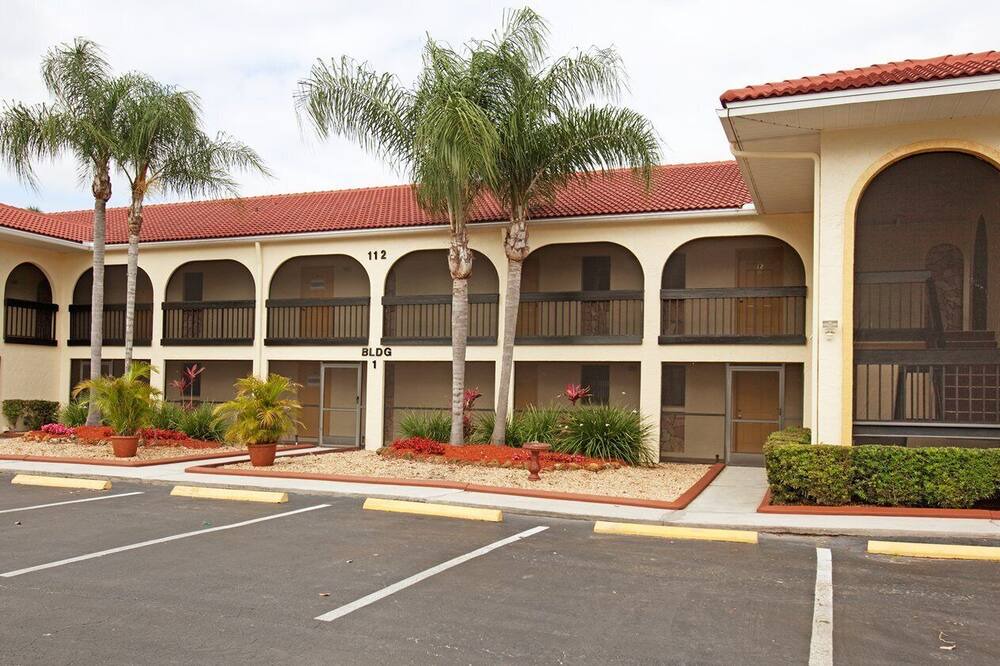 Photo of Outdoor in Sebring