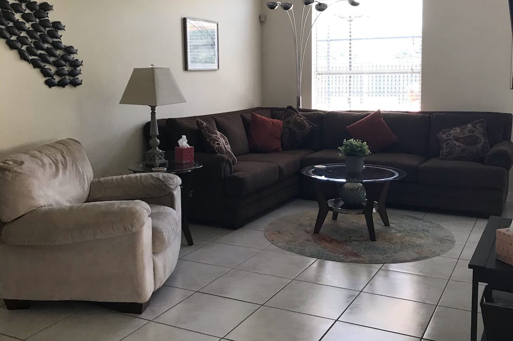 Photo of Bedroom in Indian Wells
