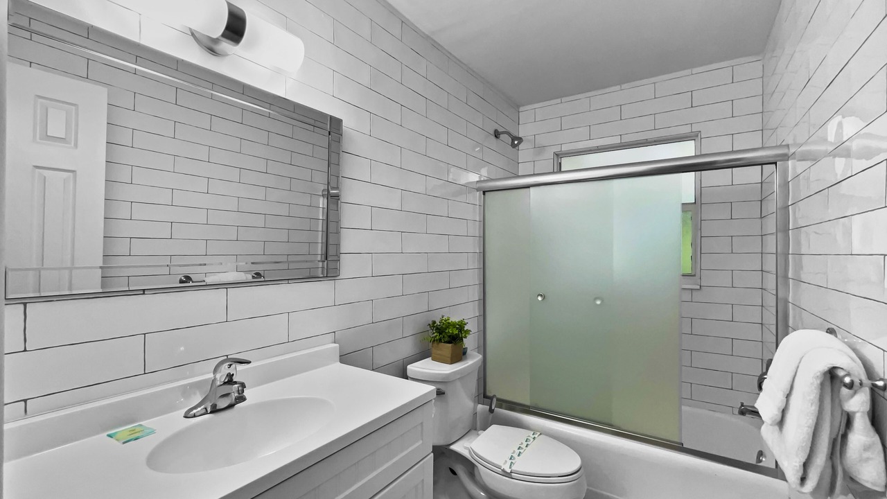 Photo of Bathroom in Bay Isle