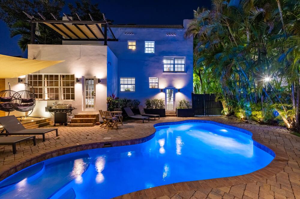 Photo of Outdoor in Northeast Miami