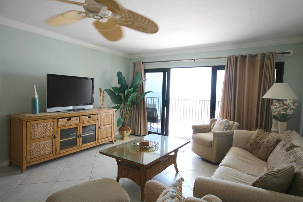 Photo of Livingroom in Fort Myers Beach