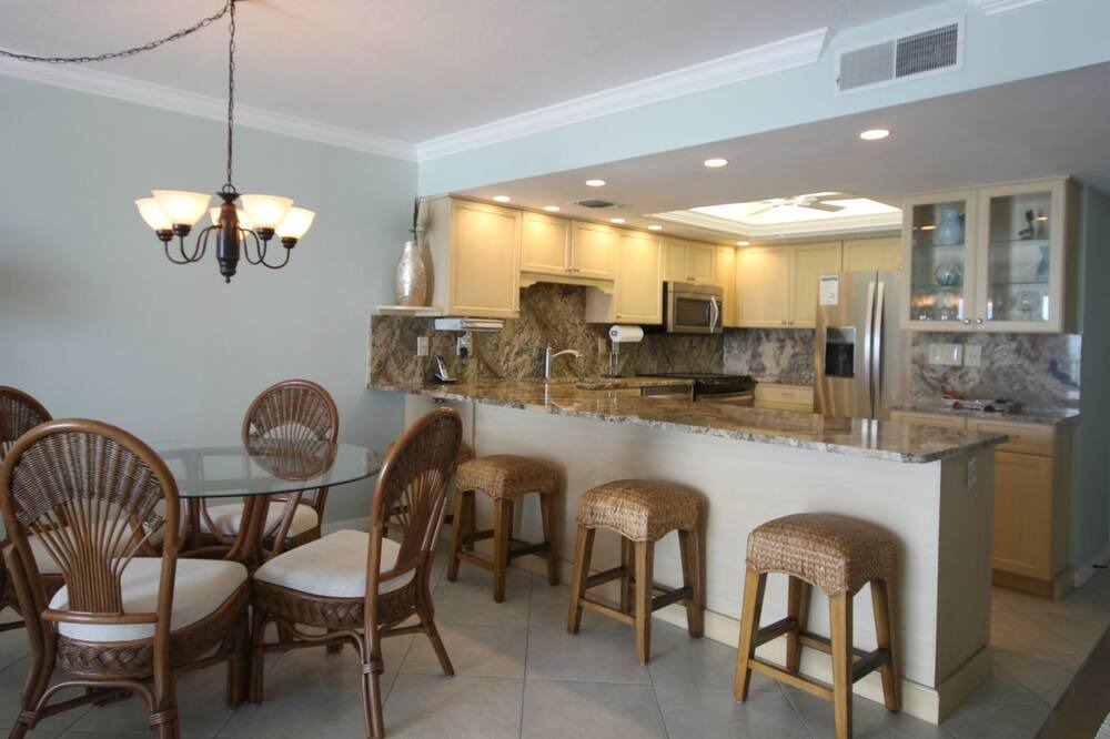 Photo of Livingroom in Fort Myers Beach