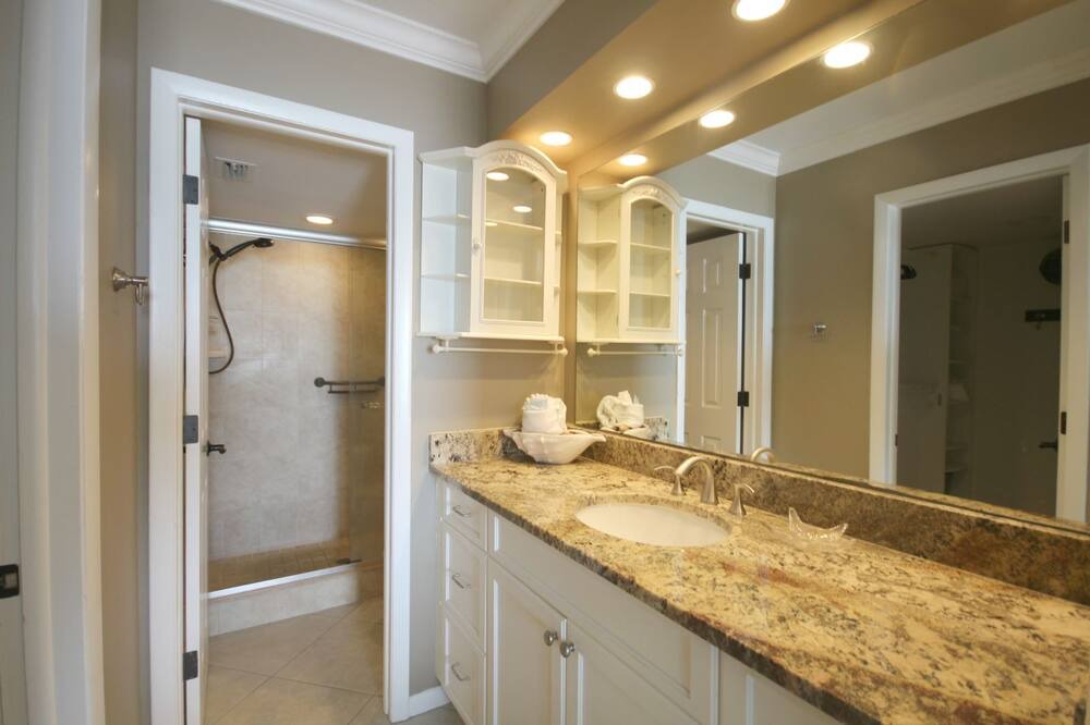 Photo of Bathroom in Fort Myers Beach