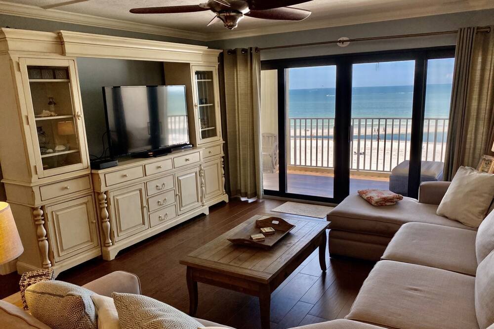 Photo of Livingroom in Fort Myers Beach