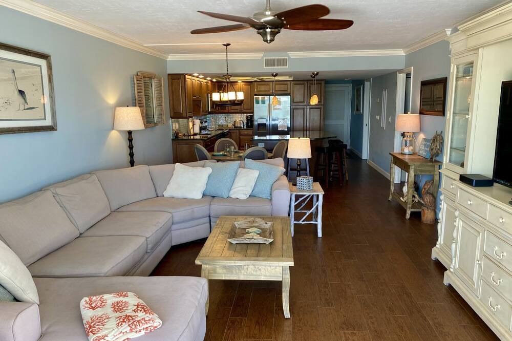 Photo of Livingroom in Fort Myers Beach