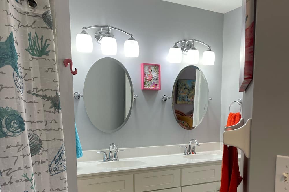 Photo of Bathroom in Sebastian Highlands