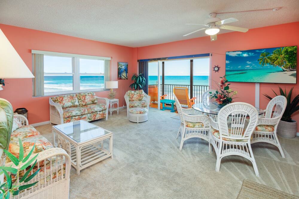 Photo of Livingroom in South Patrick Shores